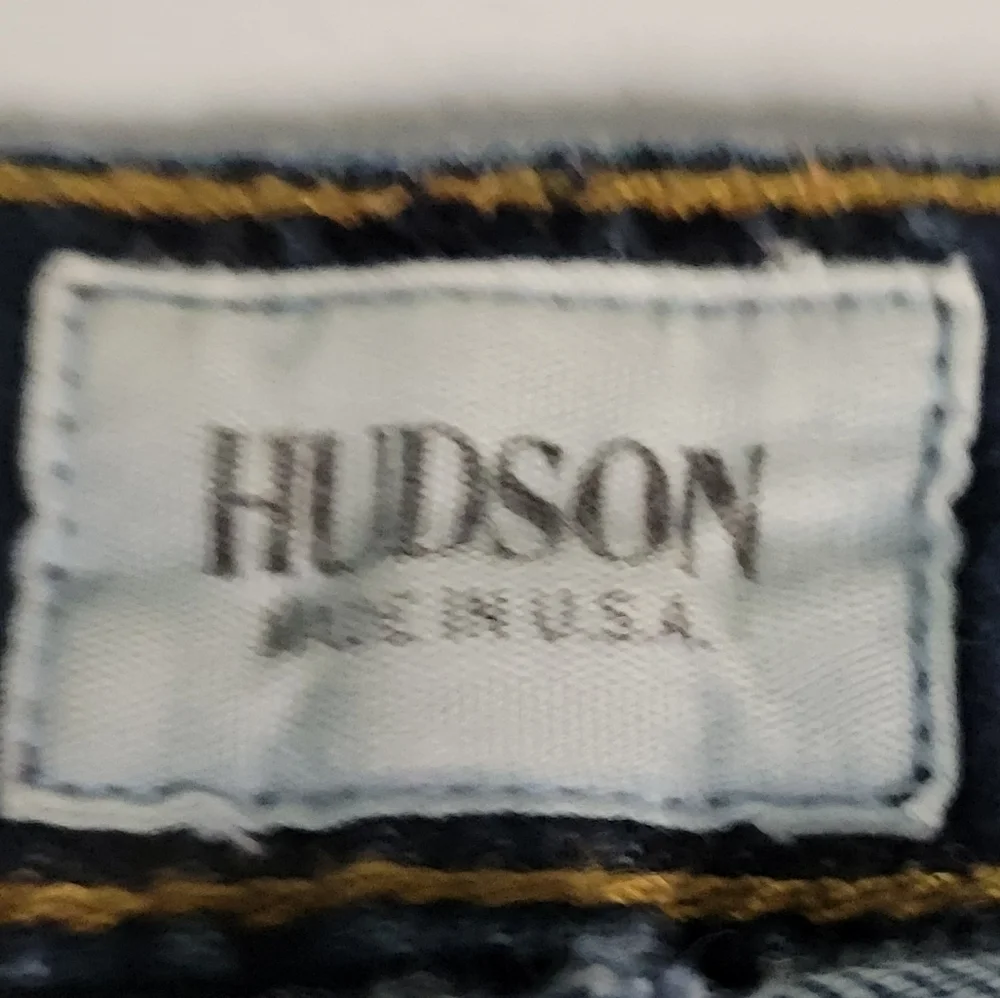 Hudson Carly Midrise Straight Leg Jeans Size‎ 24